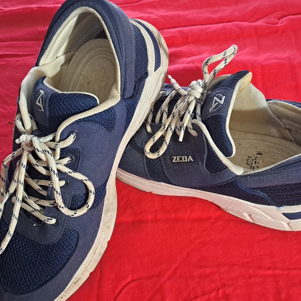 Men's Navy Blue Sneakers